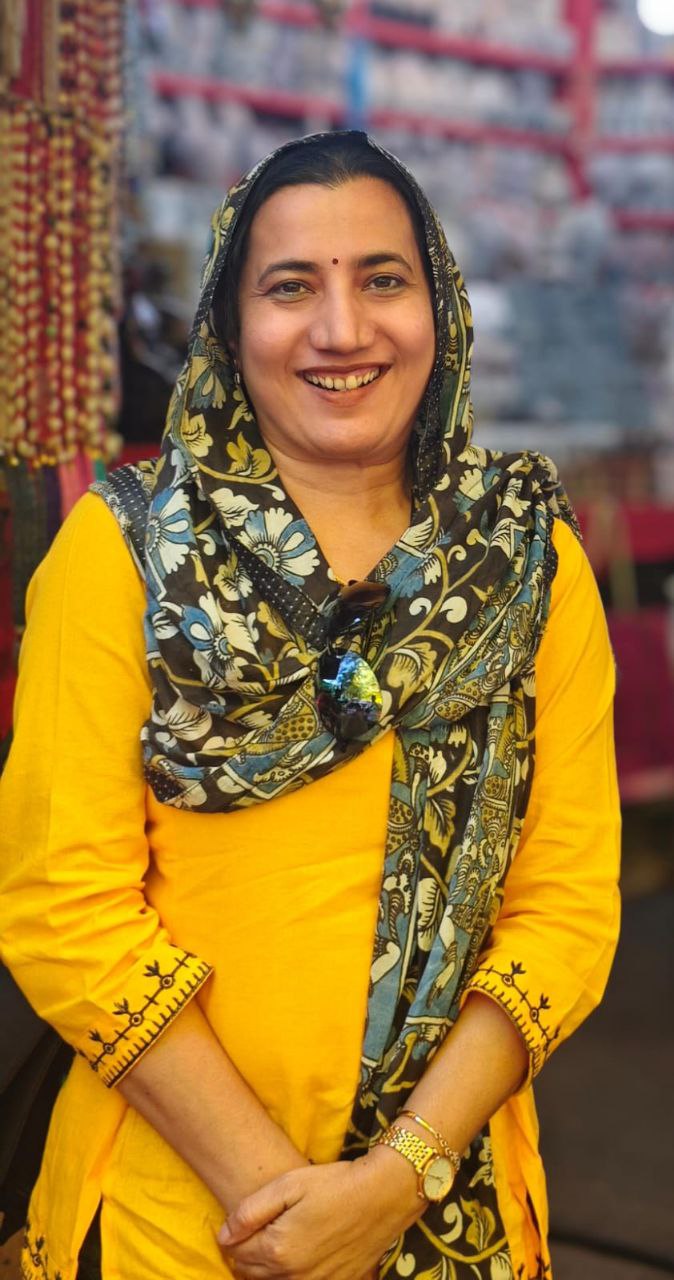 Dr.Mayadevi B